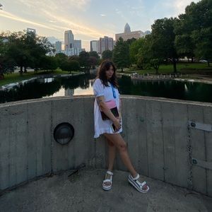 Meet your Posher, Esmerai